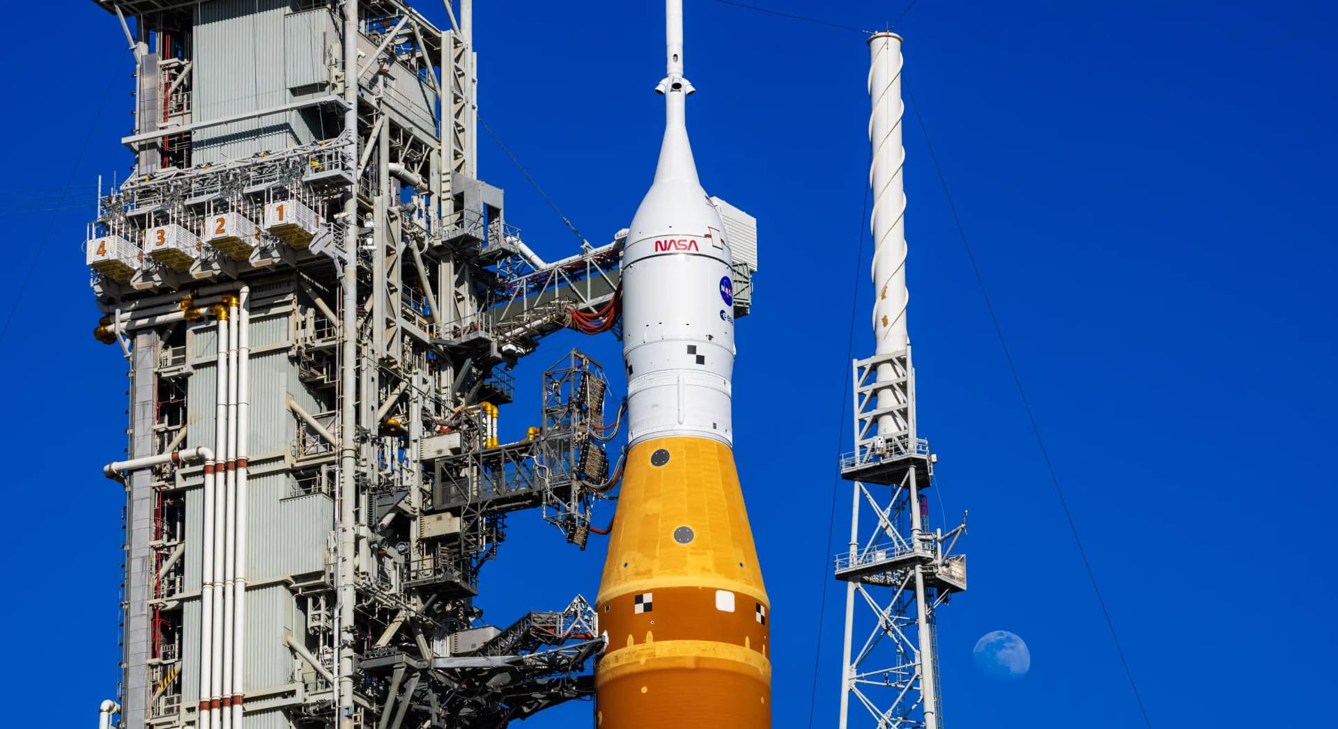 Artemis II : l'équipage humain retourne vers la Lune